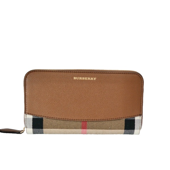 NWT BURBERRY HOUSE CHECK DERBY LEATHER ELMORE WALLET CLUTCH - Picture 1 of 13